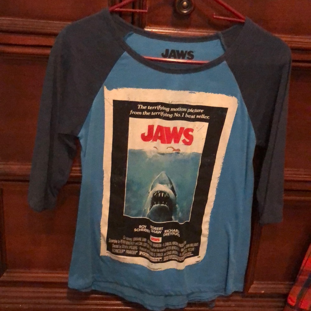 Tee shirt
